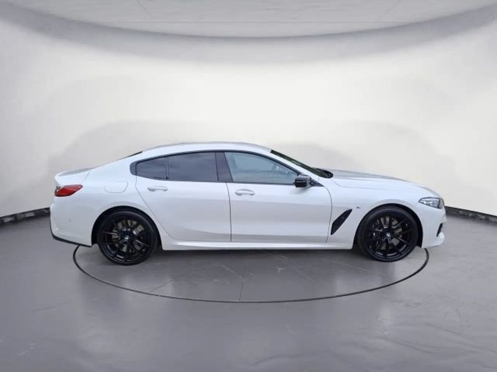 BMW M850