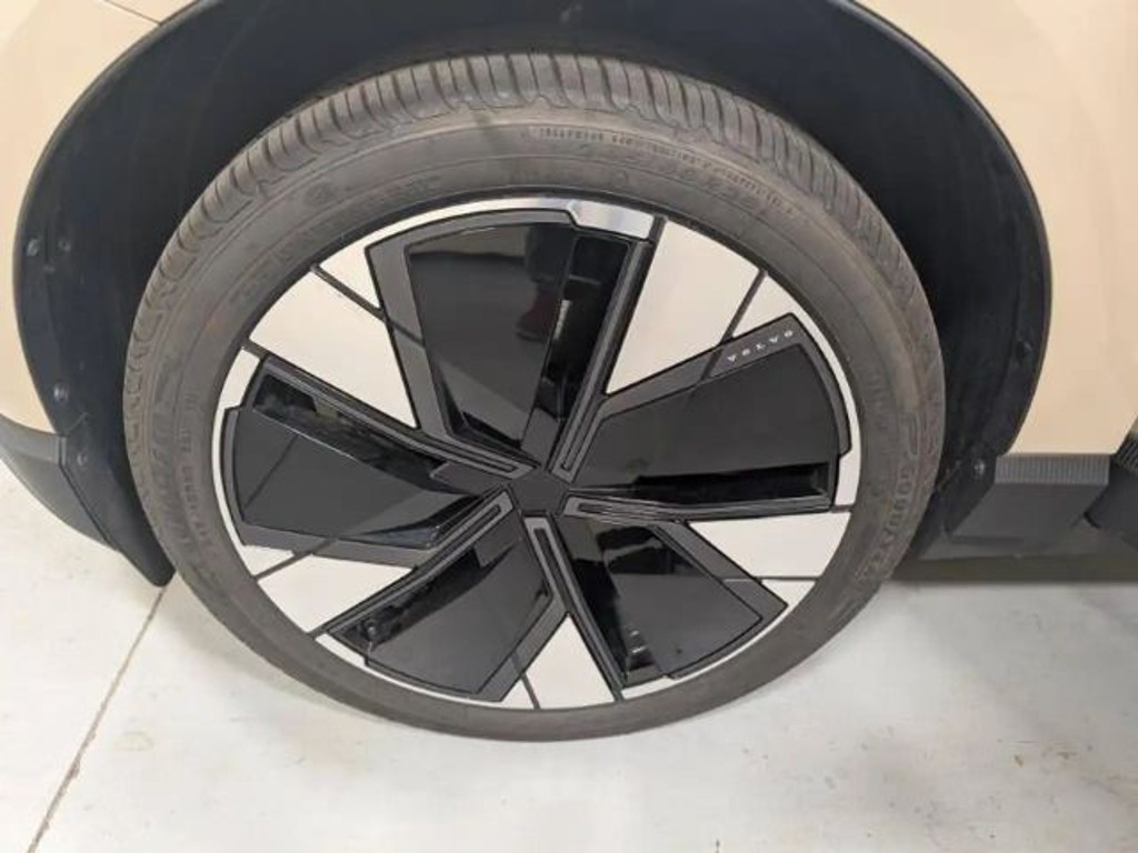 Volvo EX30