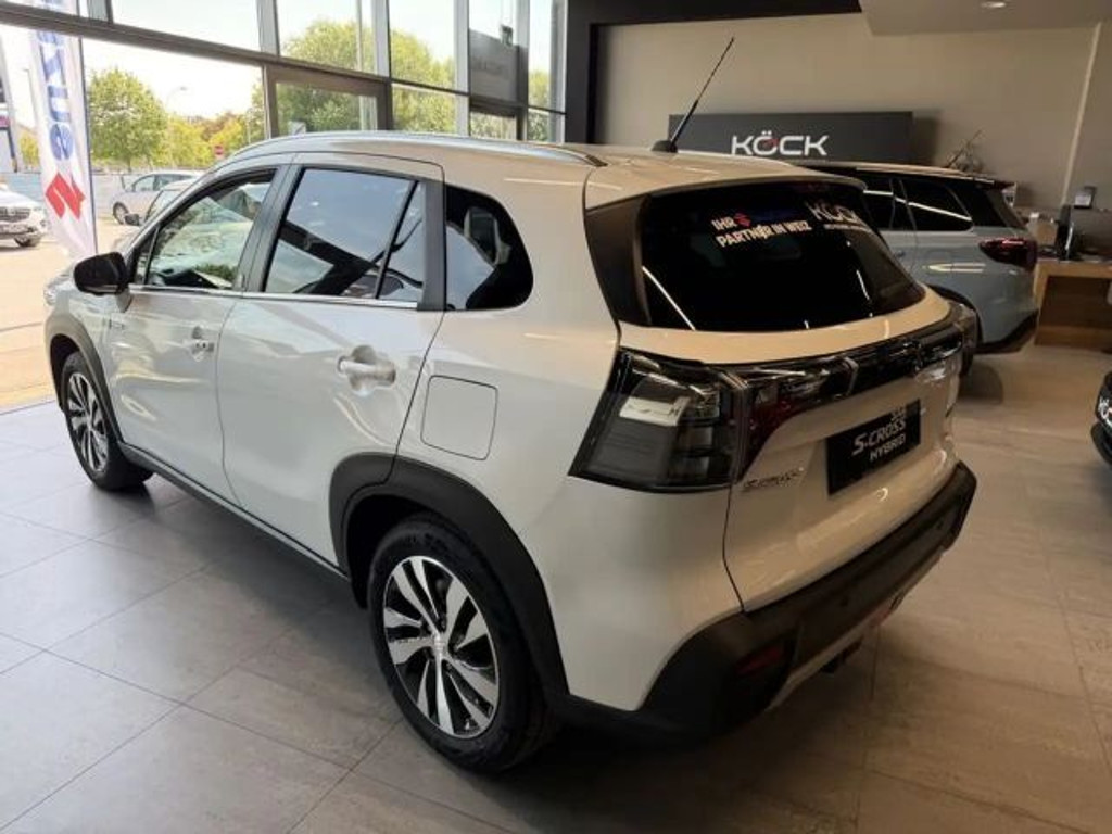 Suzuki S-Cross
