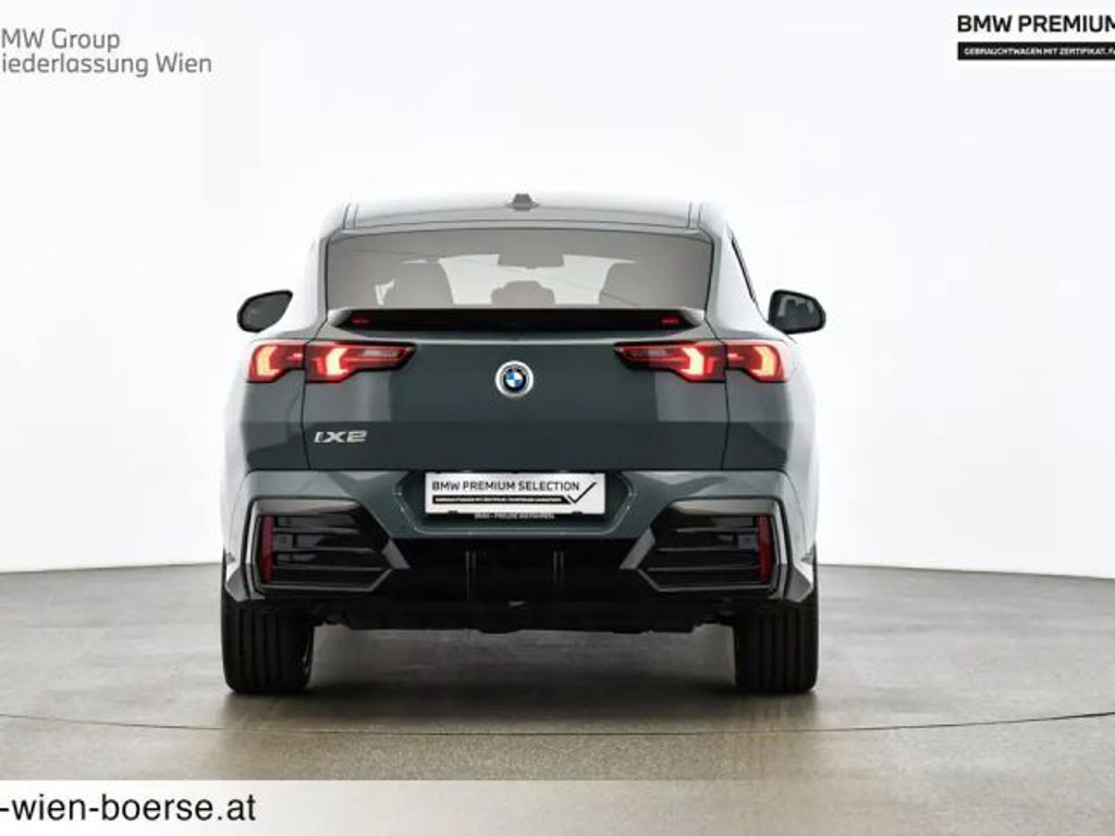 BMW iX2