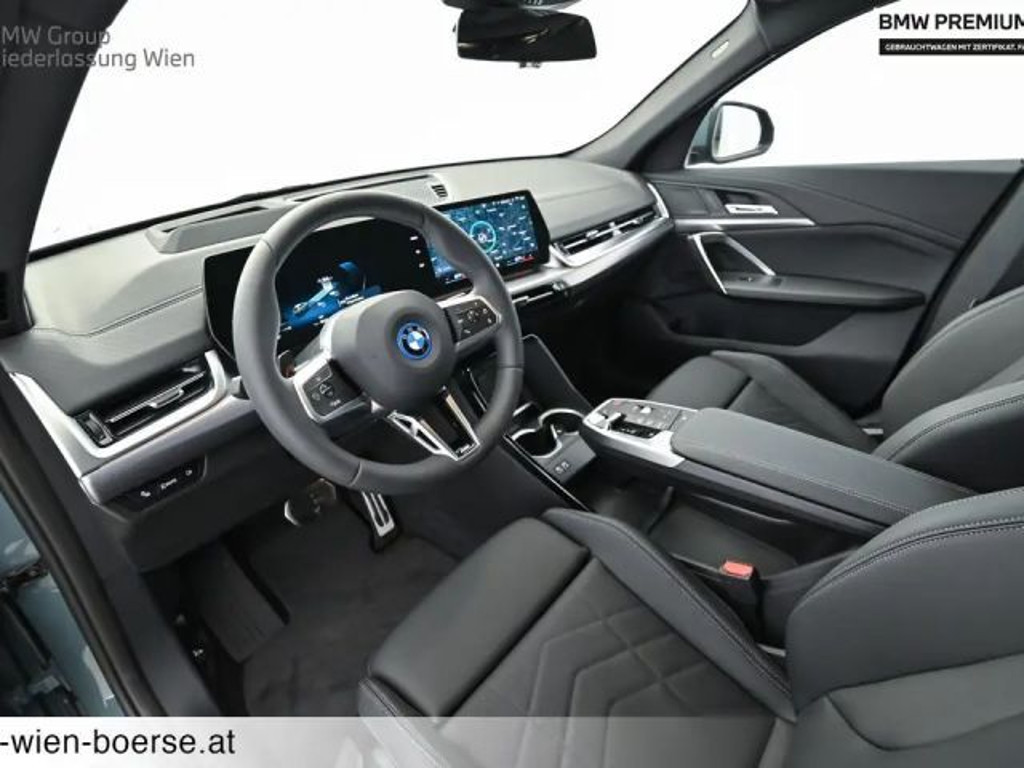 BMW iX2