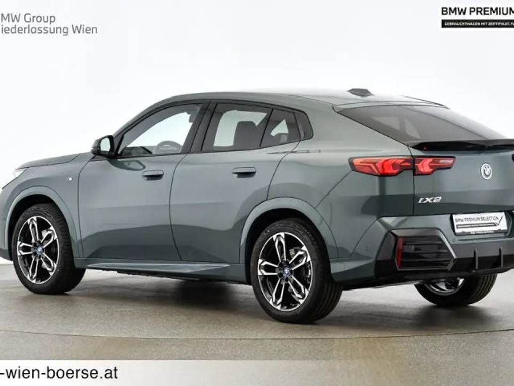 BMW iX2