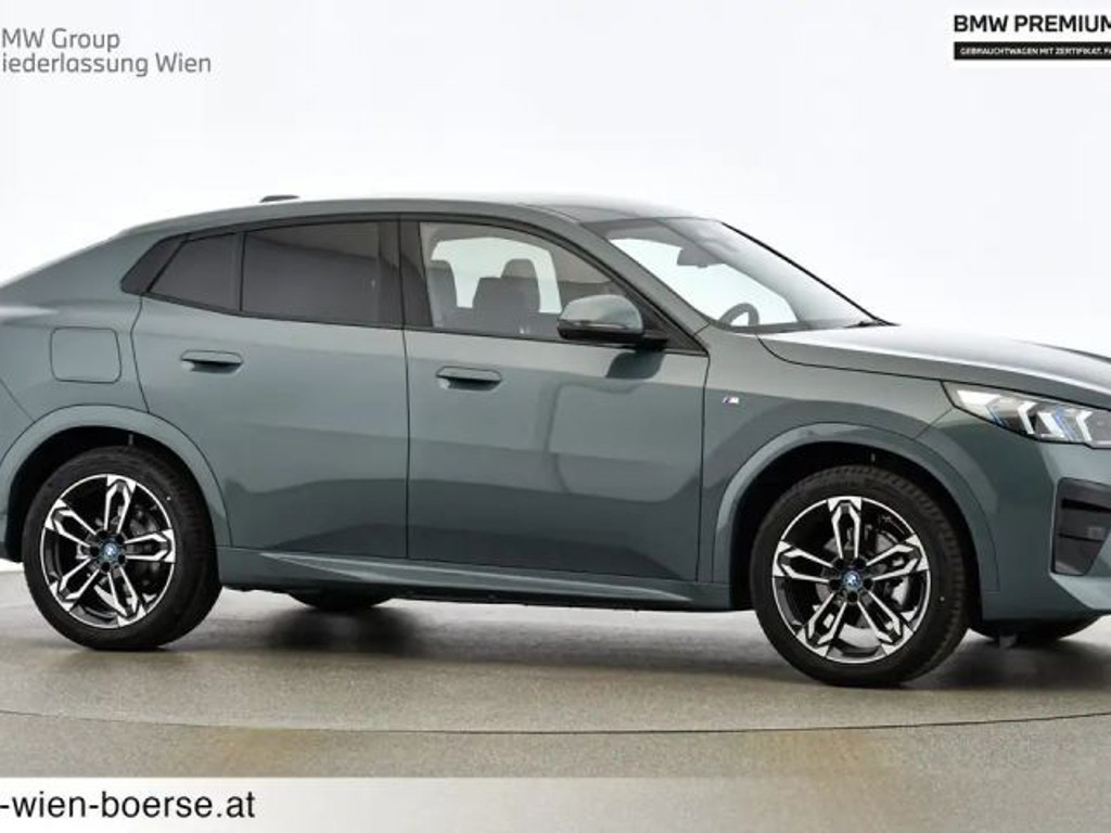 BMW iX2