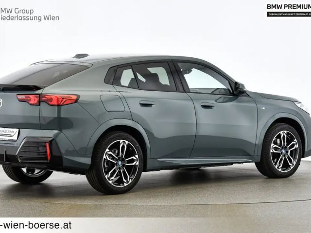BMW iX2