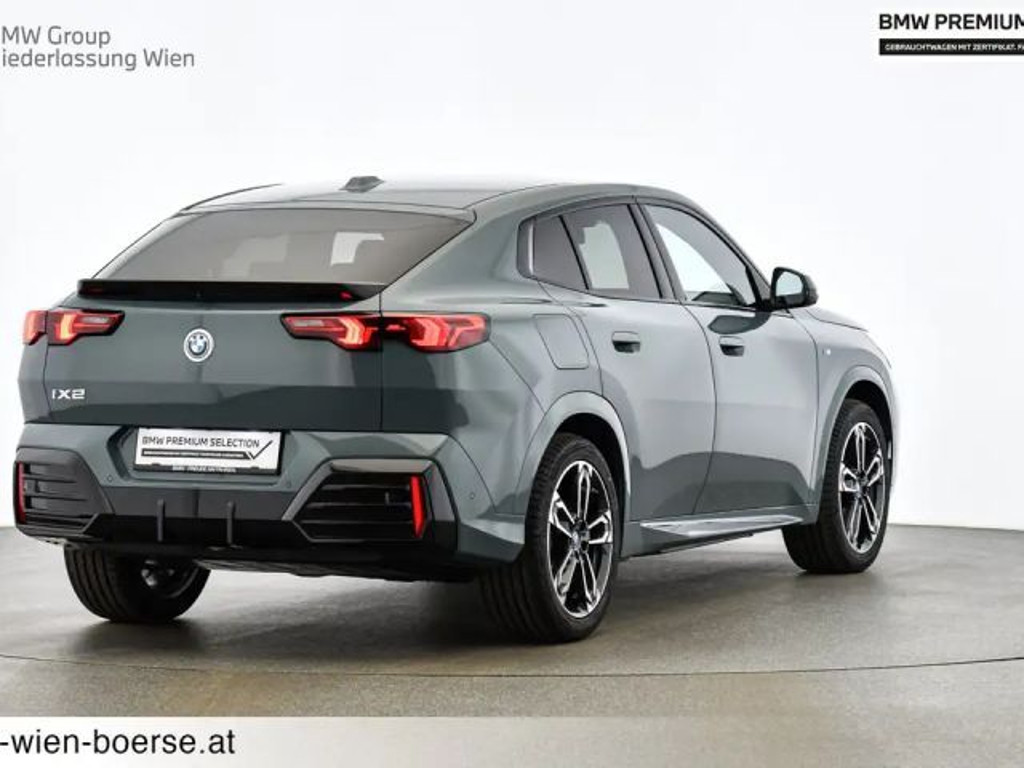 BMW iX2
