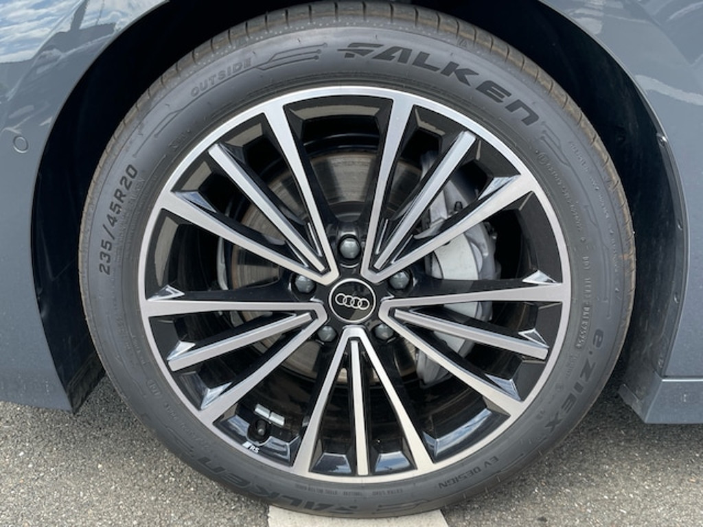 Audi A6 e-tron
