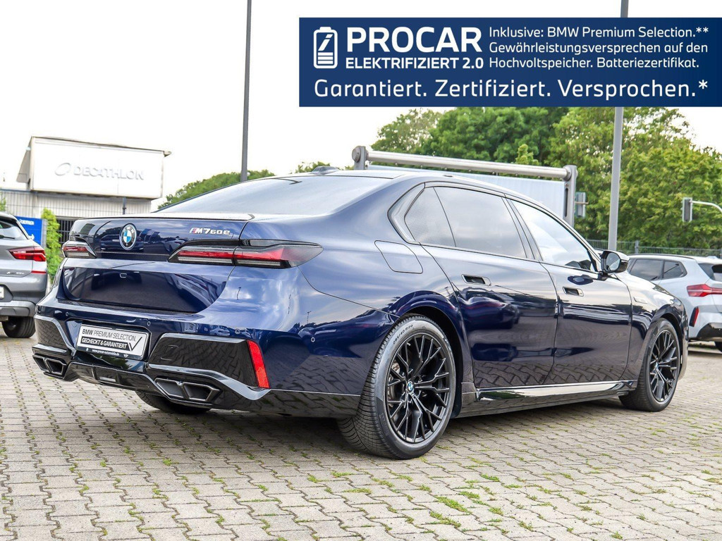 BMW M760