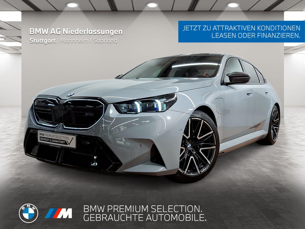 BMW M5 Sedan