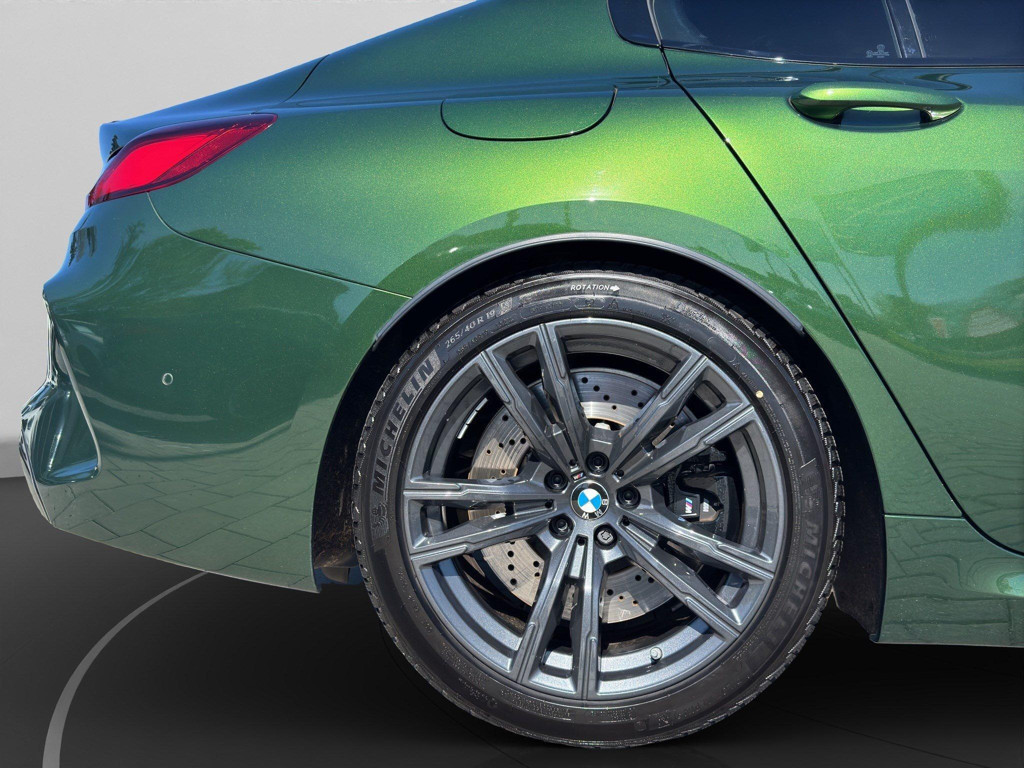BMW M8