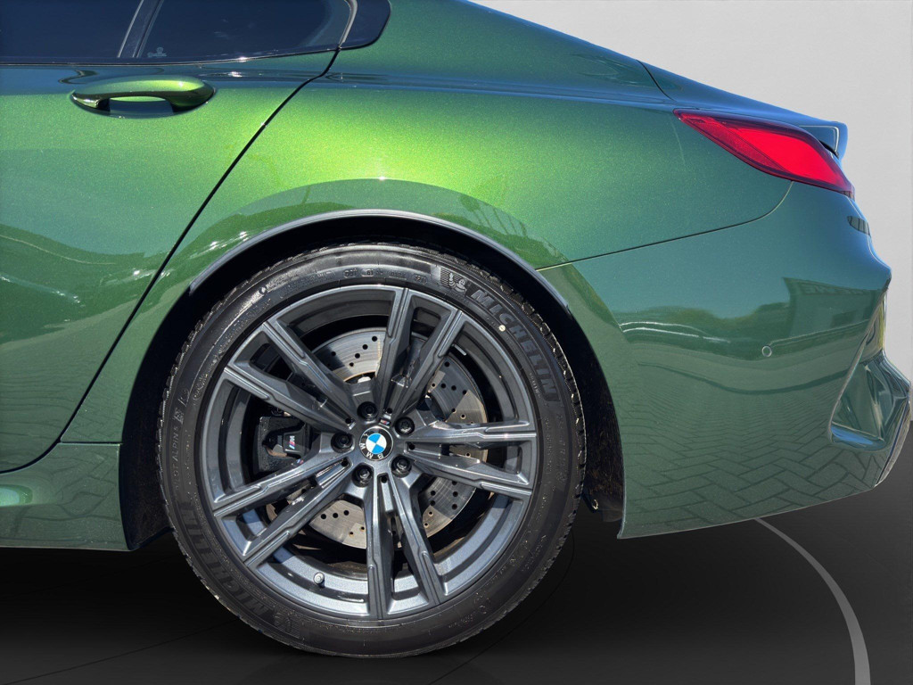 BMW M8