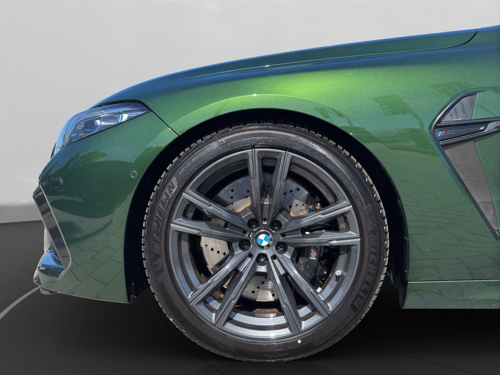 BMW M8