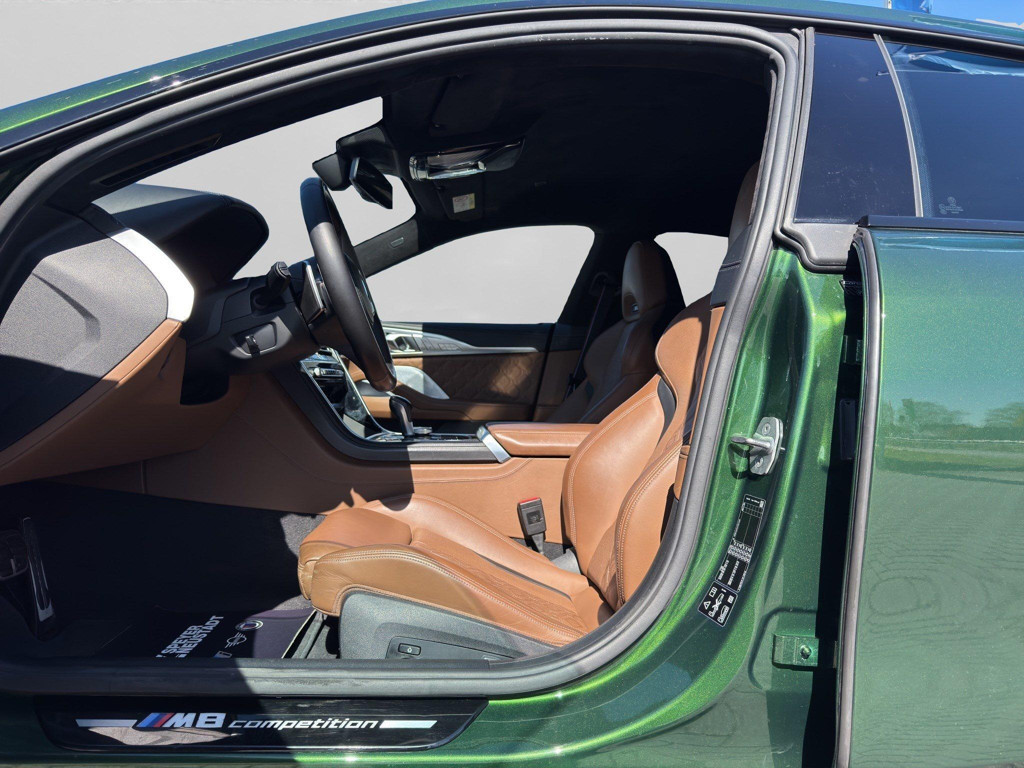 BMW M8