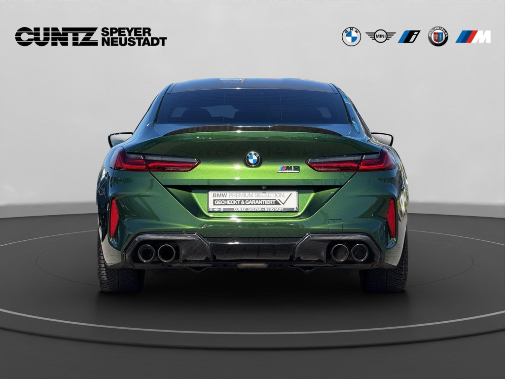 BMW M8