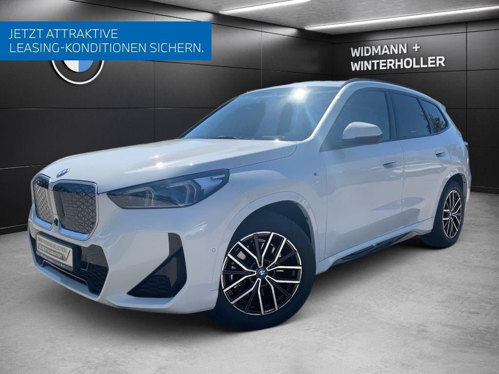 BMW iX1 xDrive30