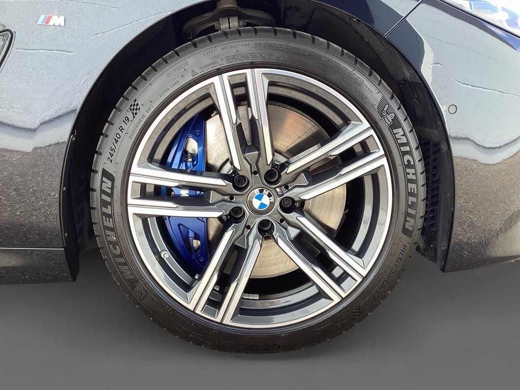 BMW M850