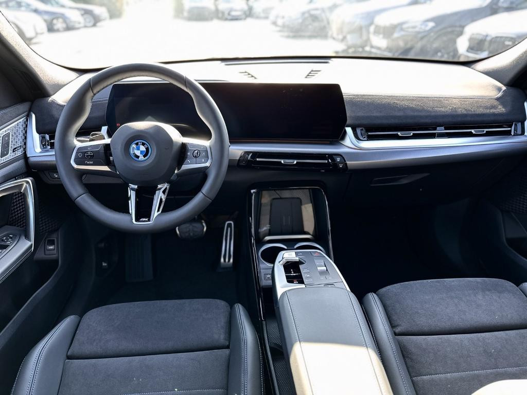 BMW iX2
