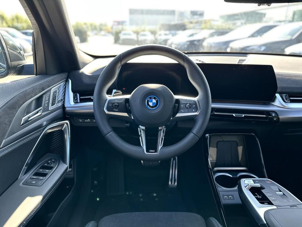 BMW iX2