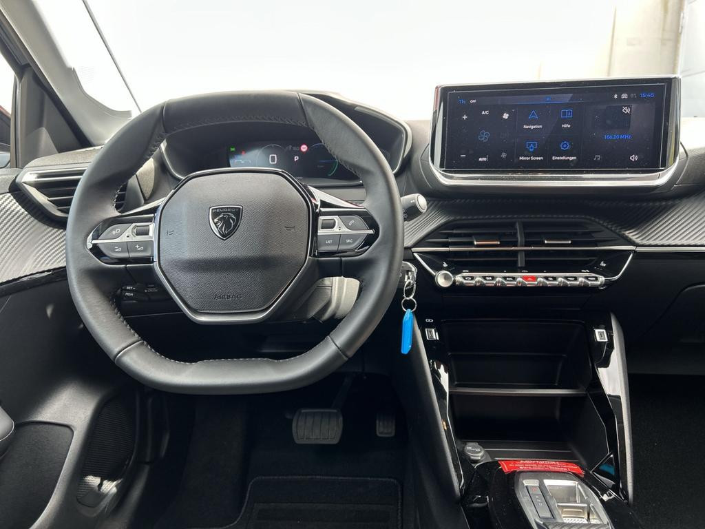 Peugeot e-208