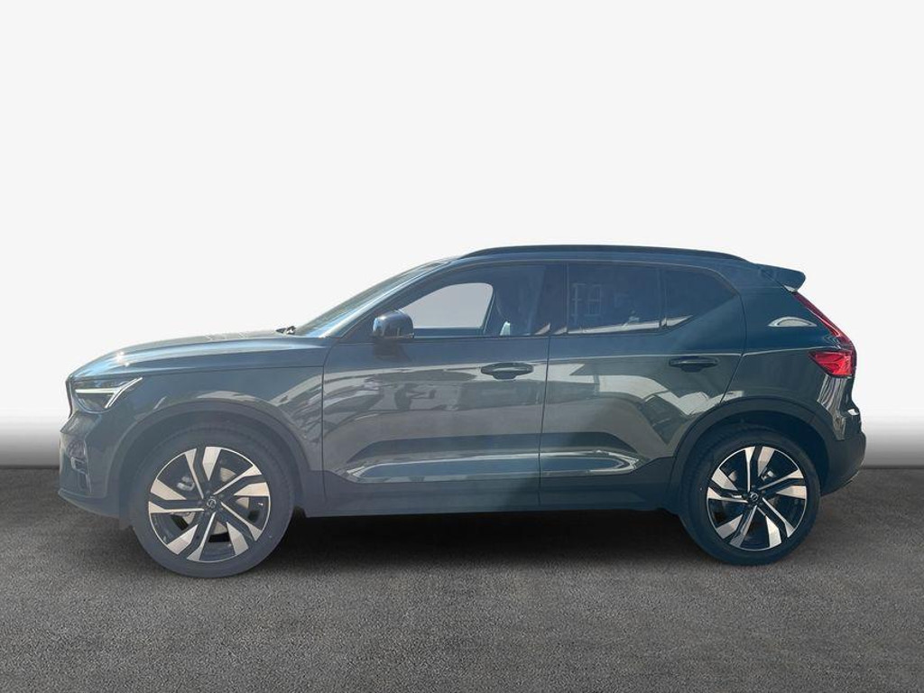 Volvo XC40 Plus Dark