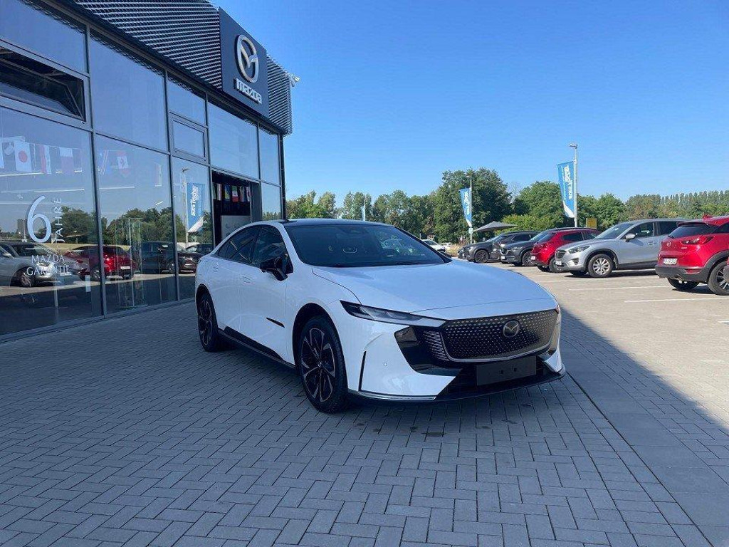 Mazda 6e
