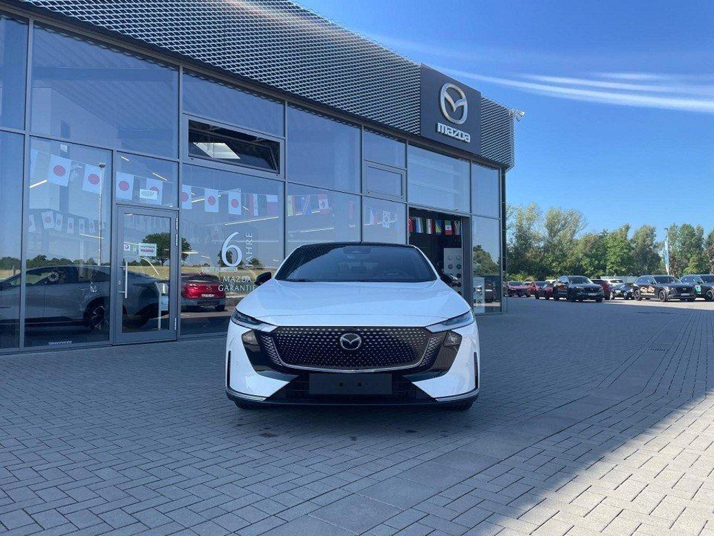 Mazda 6e