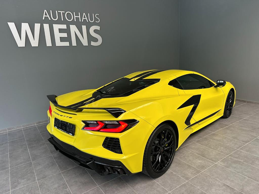 Corvette C8