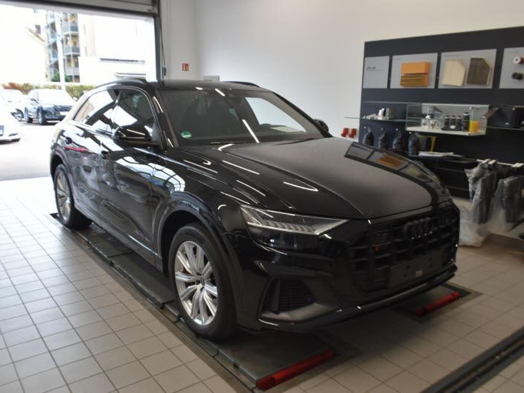 Audi SQ8