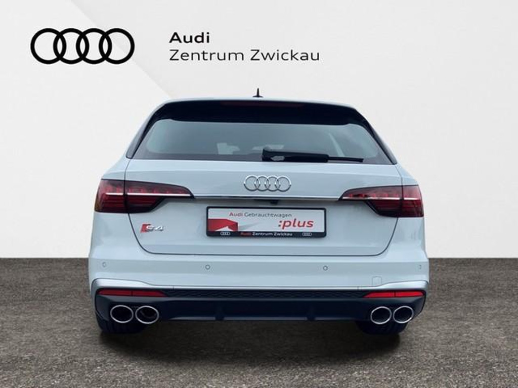 Audi S4