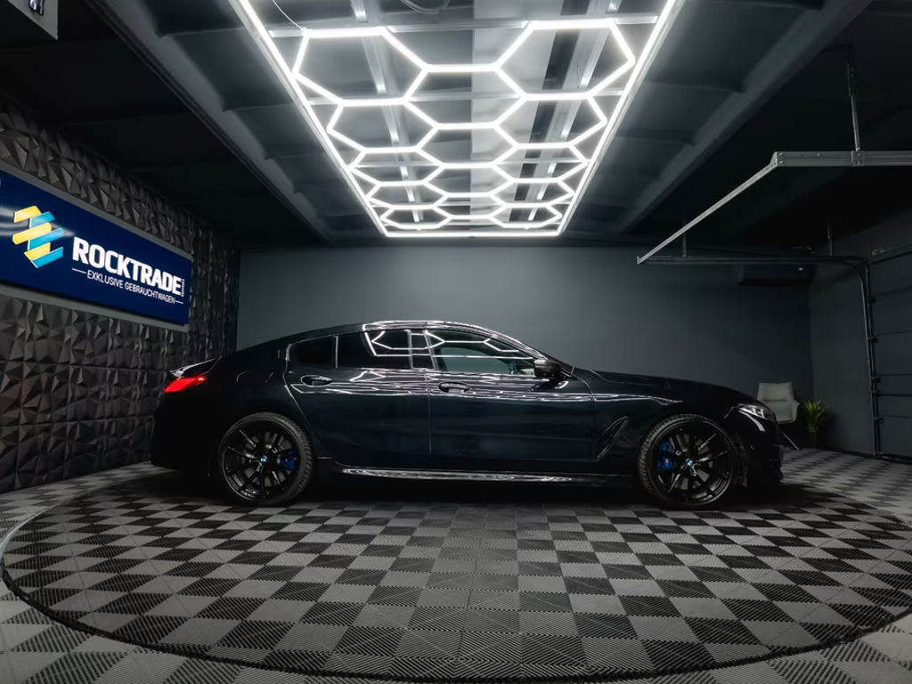 BMW M850