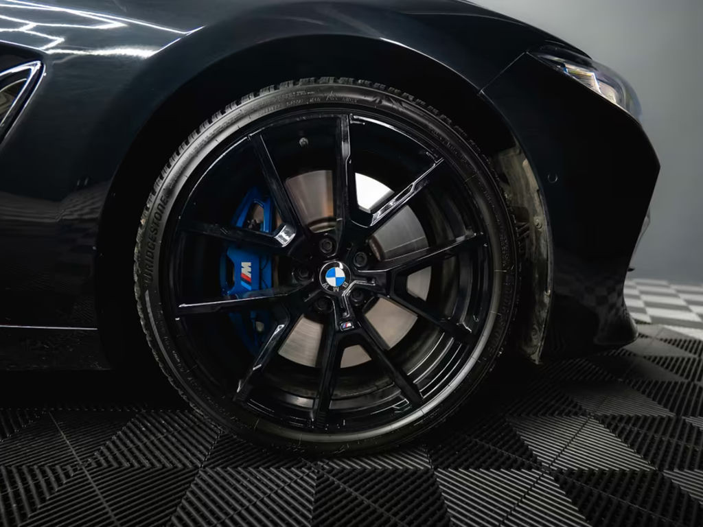 BMW M850