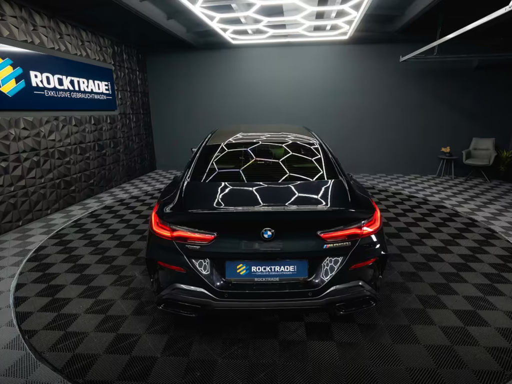 BMW M850