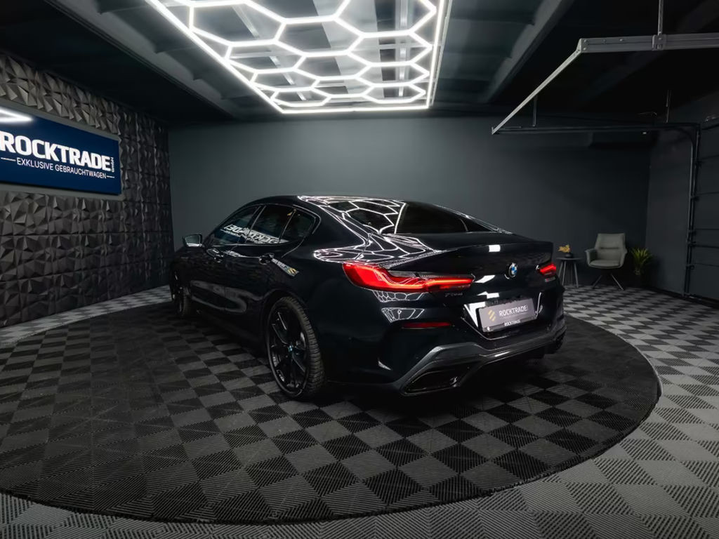 BMW M850