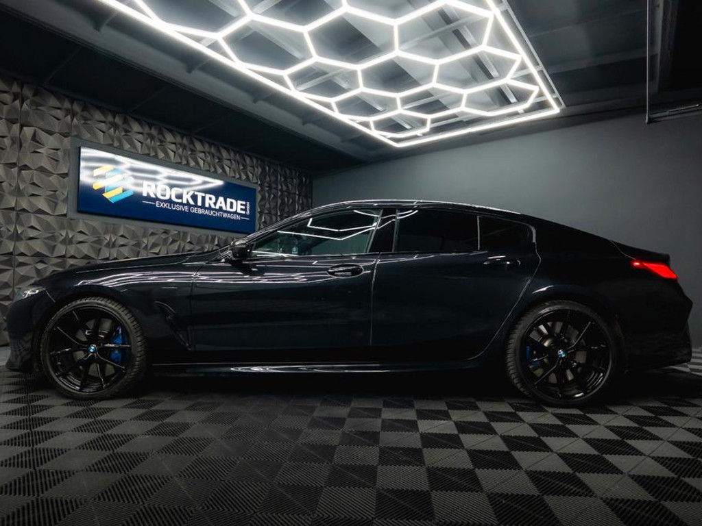BMW M850