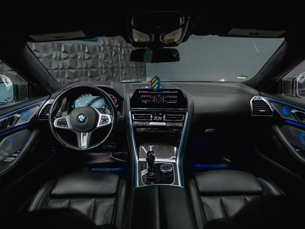 BMW M850