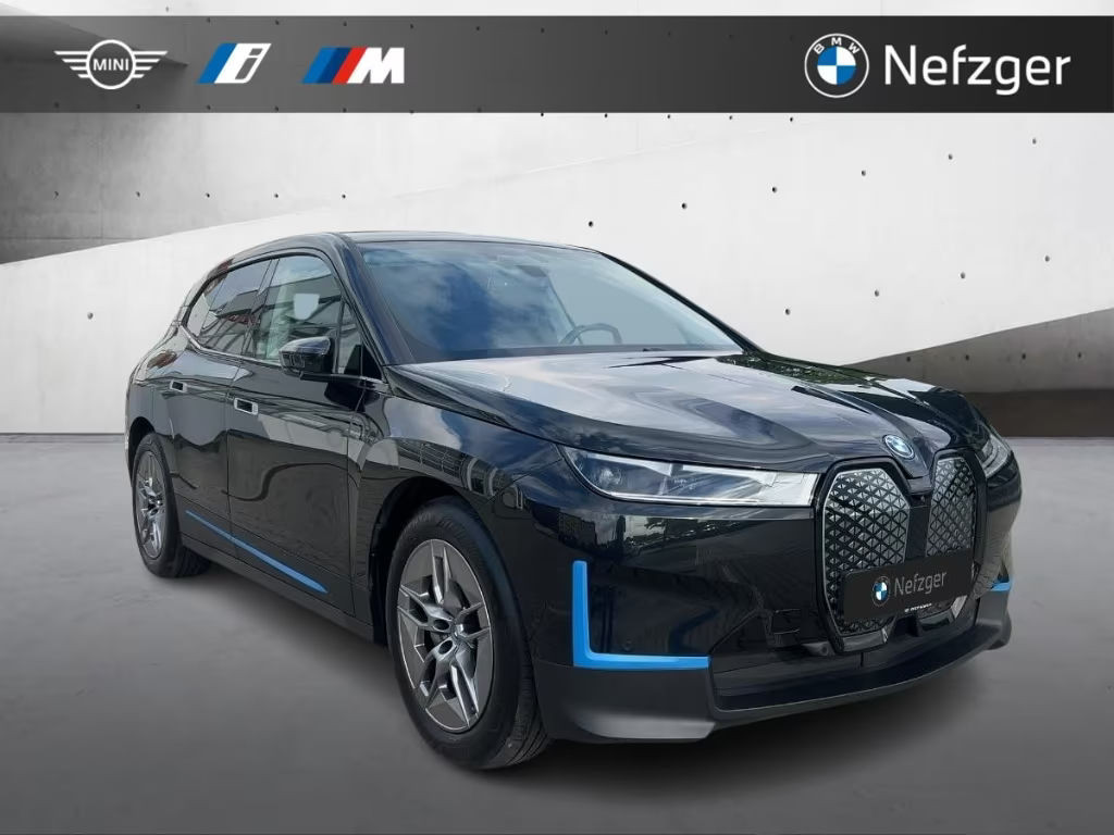 BMW iX