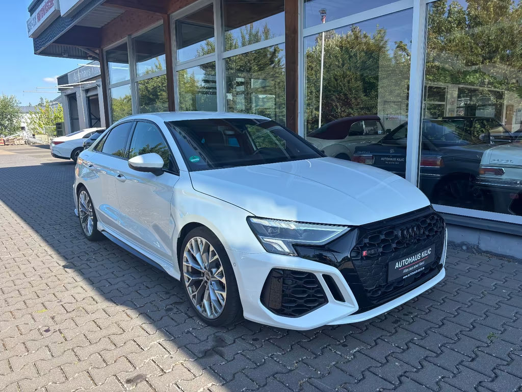 Audi RS3 Sedan Quattro