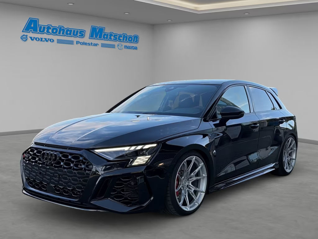 Audi RS3 Sportback Sedan Quattro