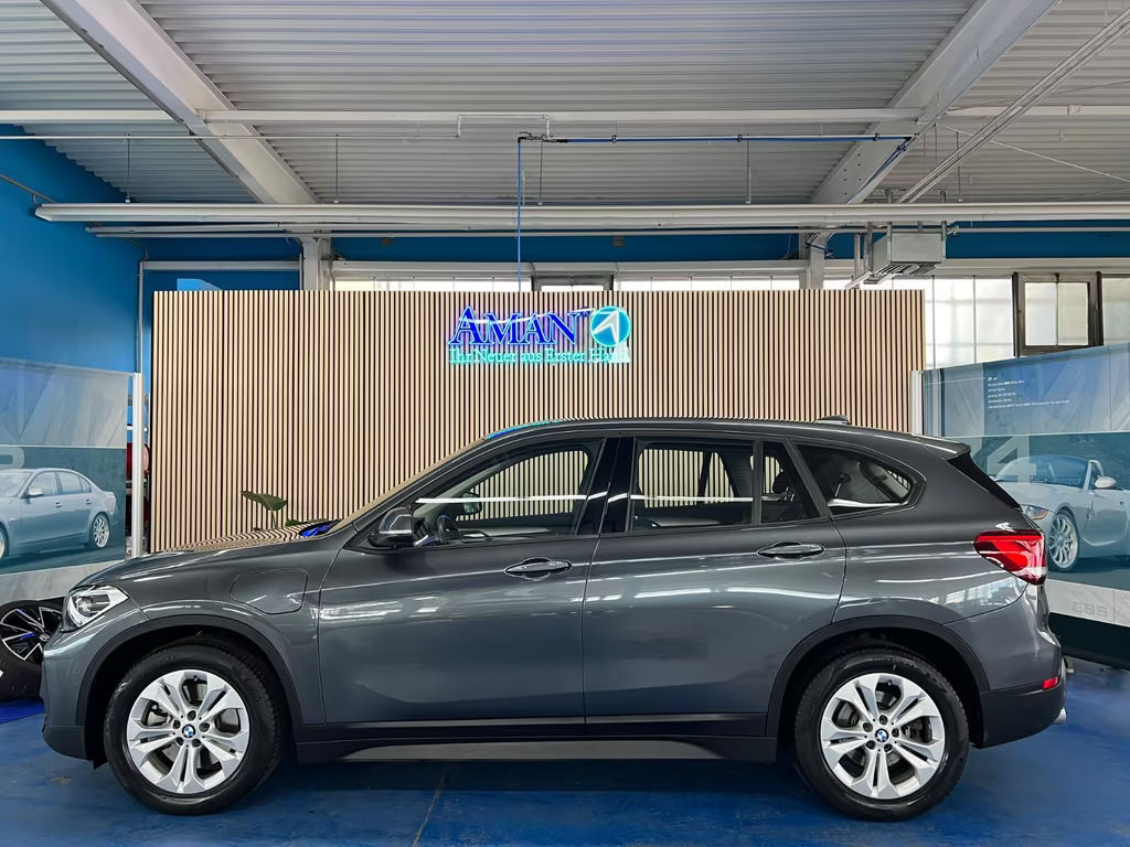 BMW X1 xDrive Advantage pakket