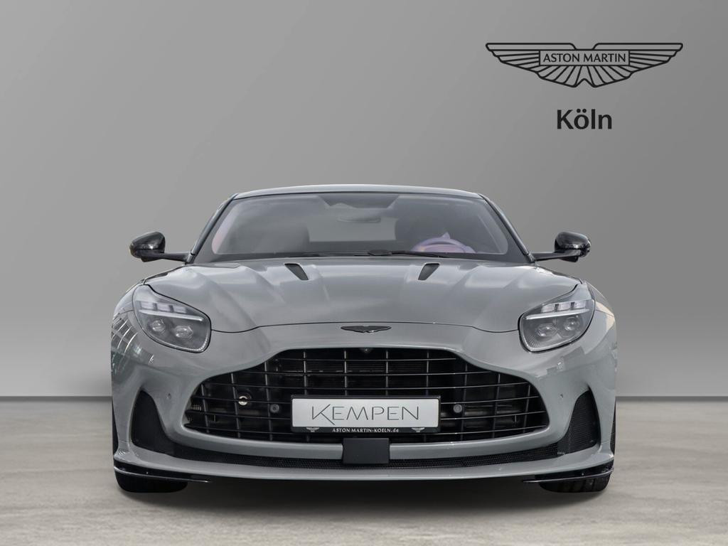 Aston Martin DB12