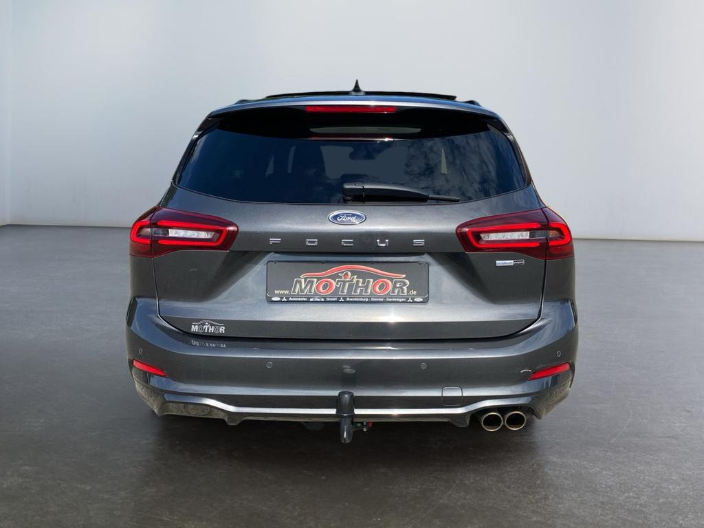 Ford Focus EcoBoost Wagon ST Line