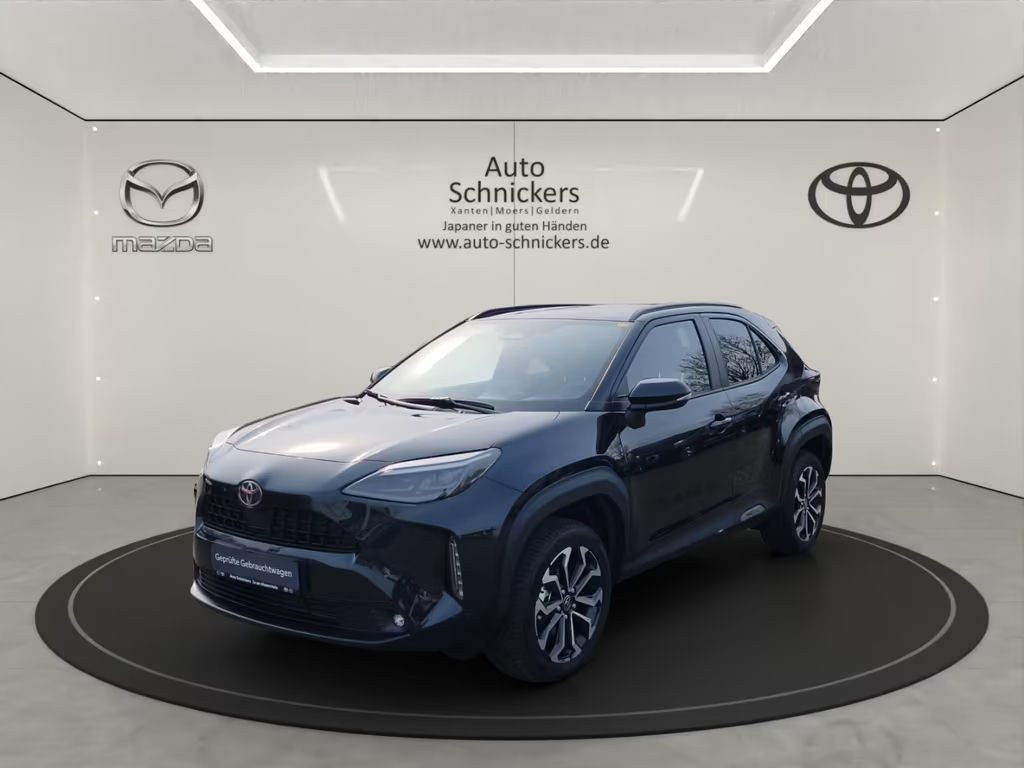 Toyota Yaris Cross Teamplayer+WINTER-P+GJ-RÄDER !!