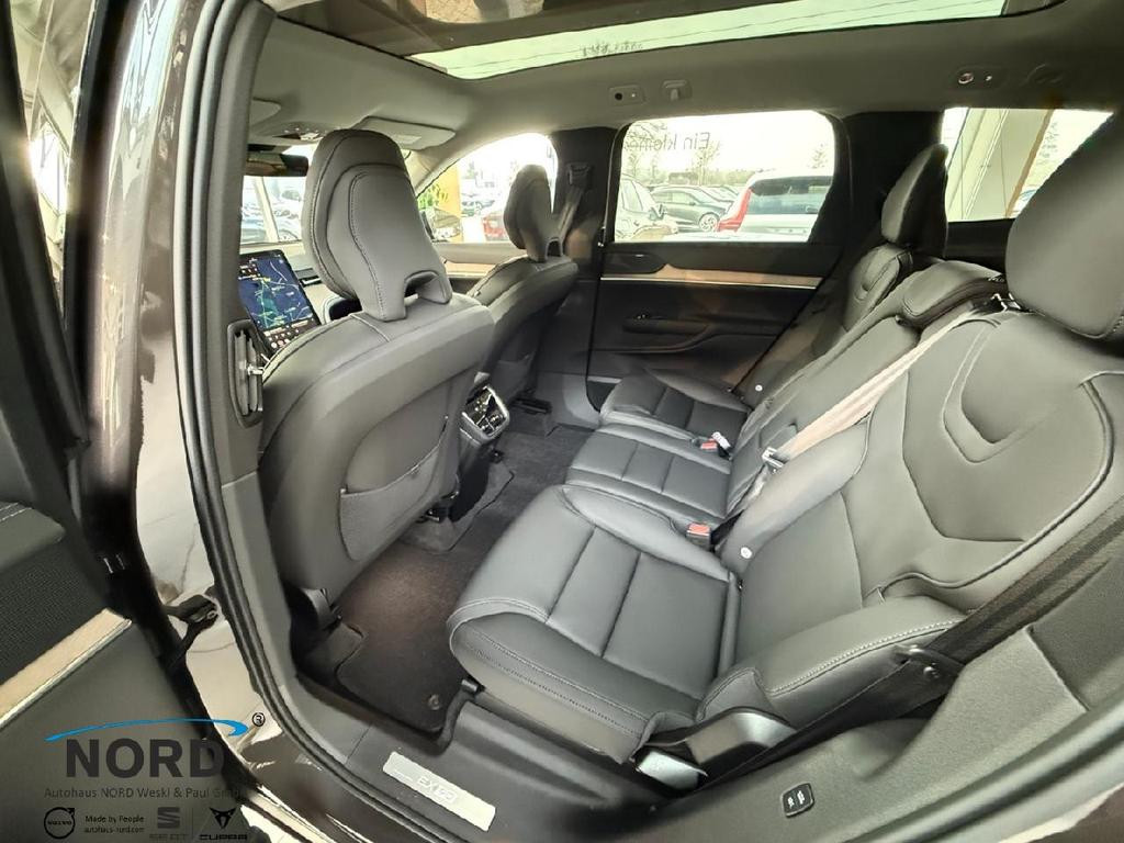 Volvo EX90