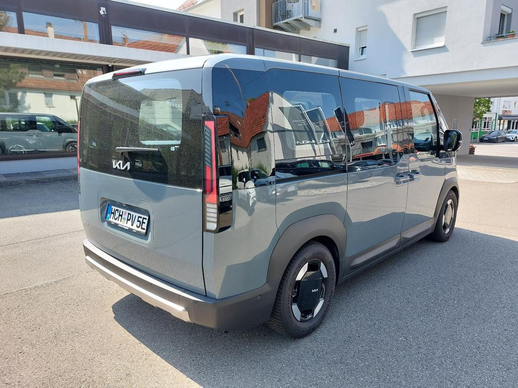 Kia PV5 Passenger