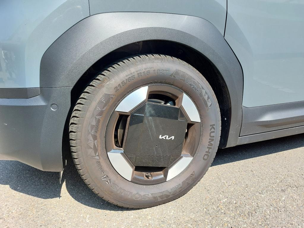 Kia PV5 Passenger
