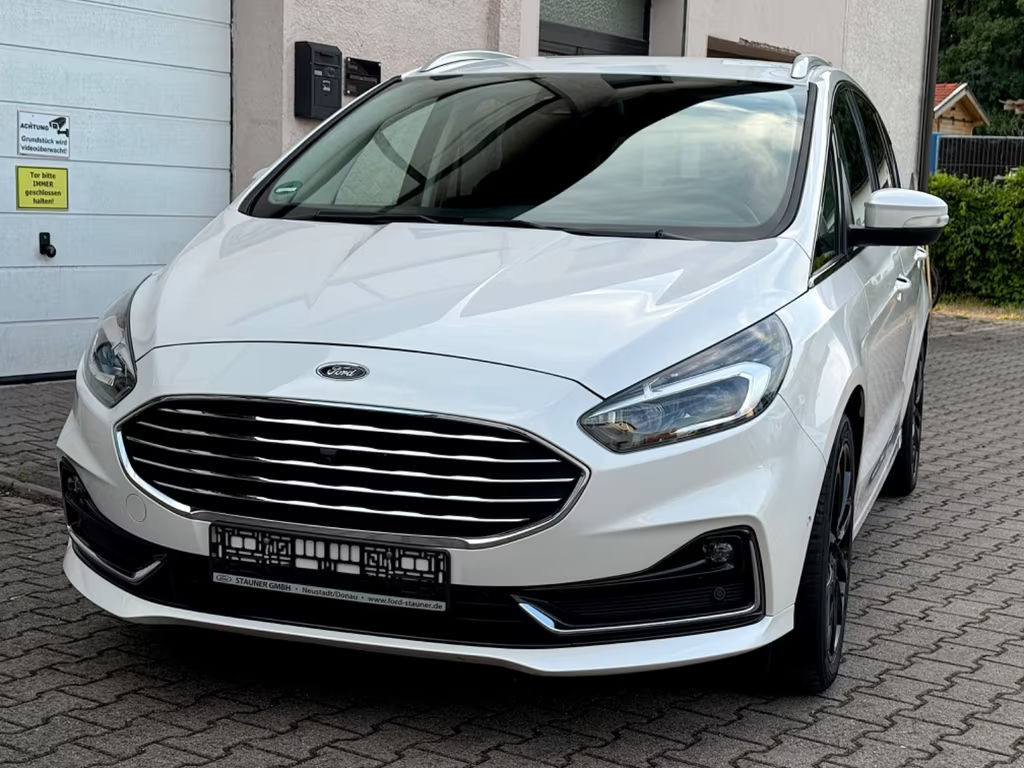 Ford S-Max Titanium