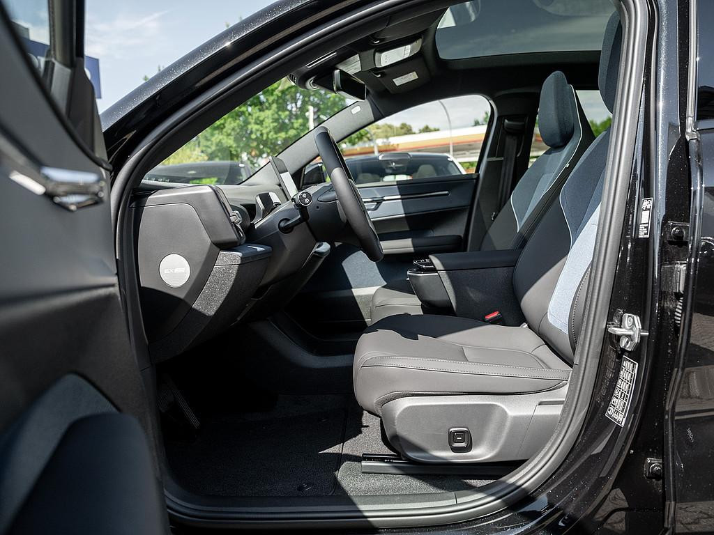 Volvo EX30