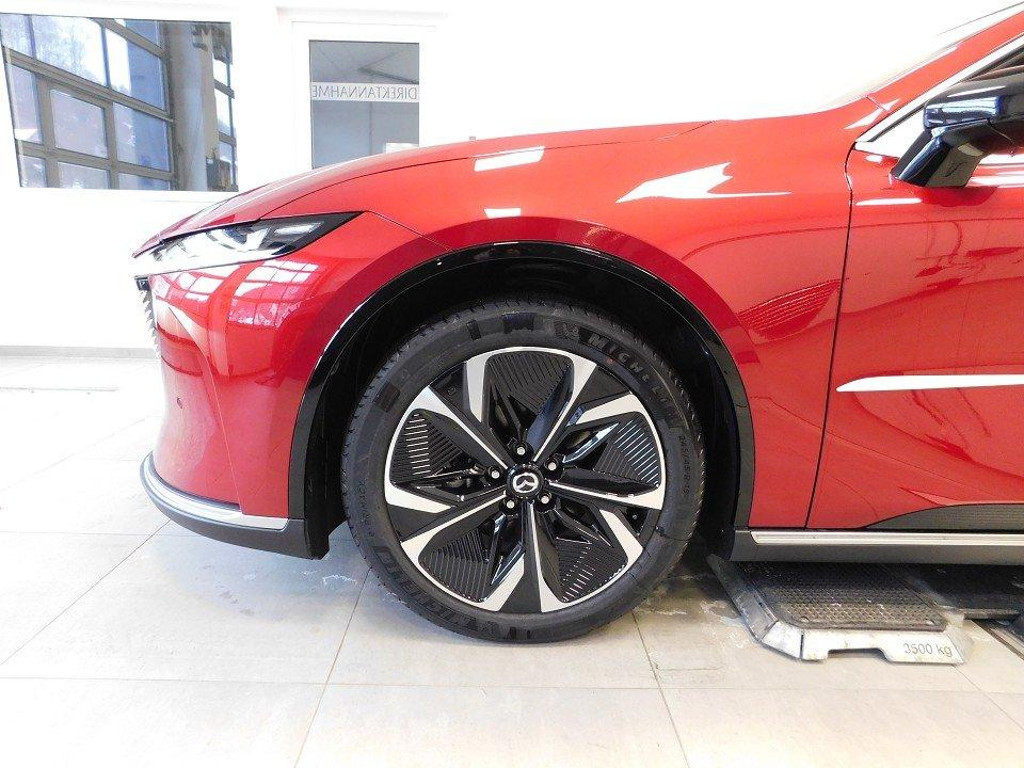 Mazda 6e