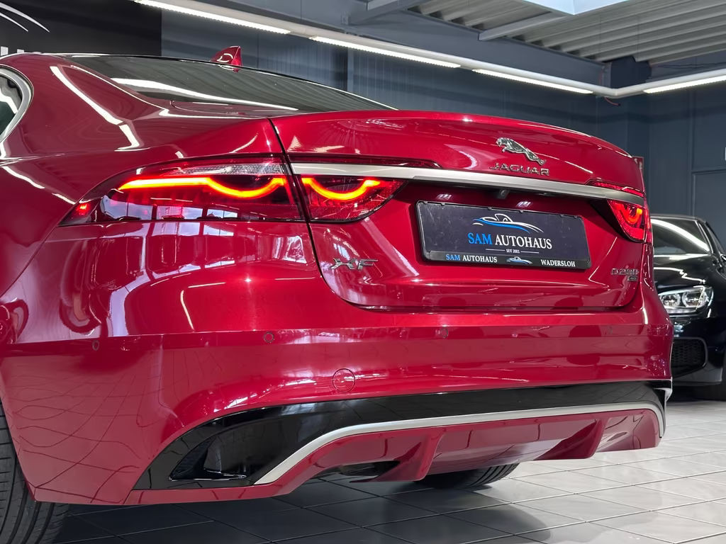 Jaguar XF