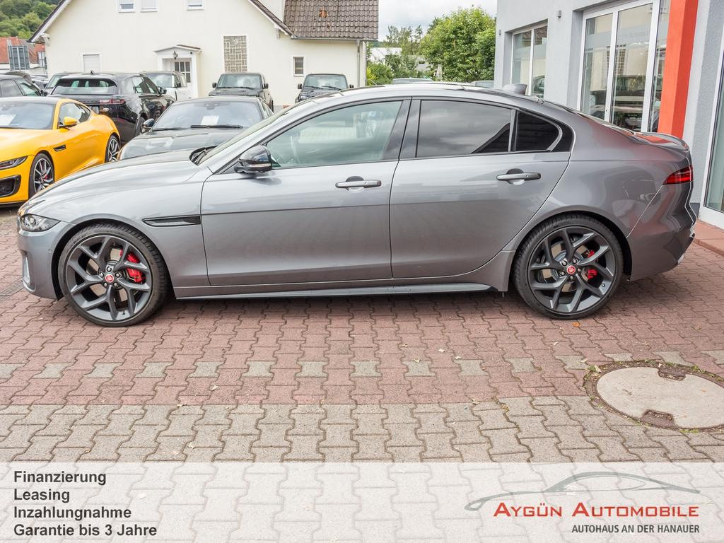 Jaguar XE