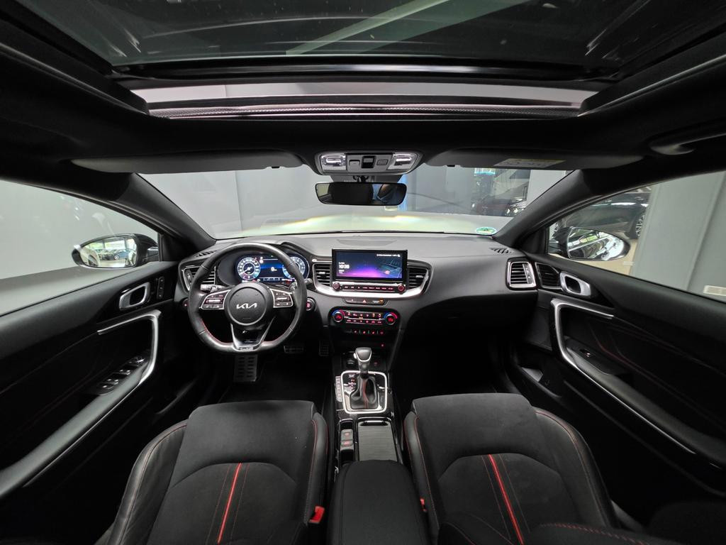 Kia ProCeed